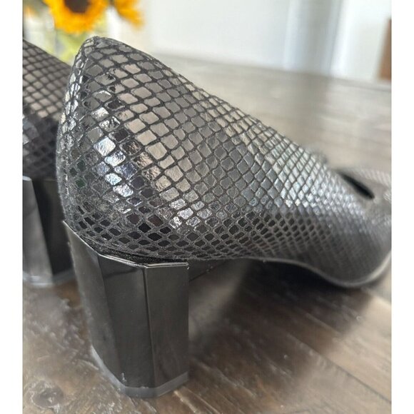 Stuart Weitzman Black Textured Heels - Picture 6 of 15